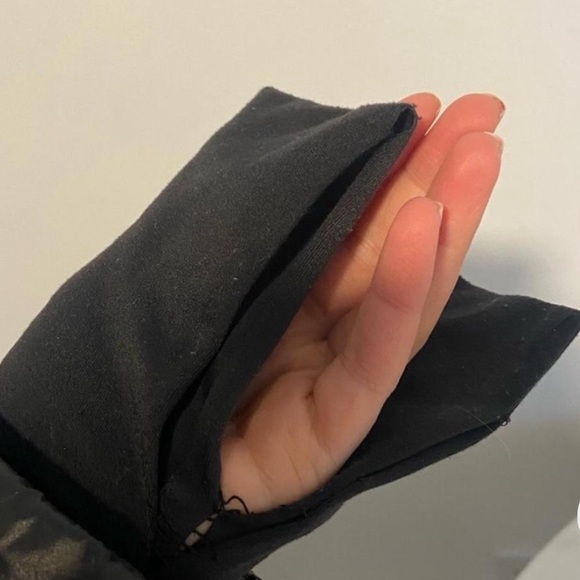 Aritzia super puff in high gloss - Picture 5 of 5